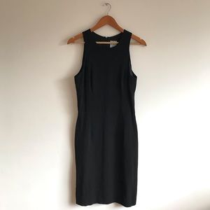 Chic vintage Italian little black dress
